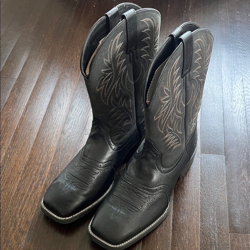 Ariat Black and Gray Western Cowboy Boots